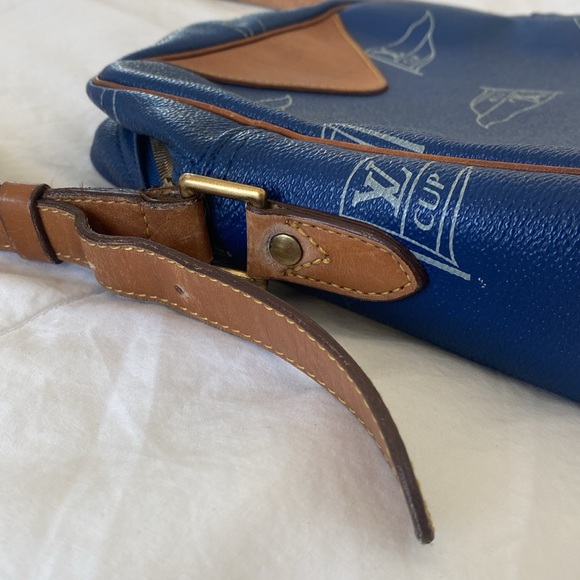 RARE Louis Vuitton America’s Cup Sailor Shoulder Bag Purse (from the 90s) - Picture 7 of 17